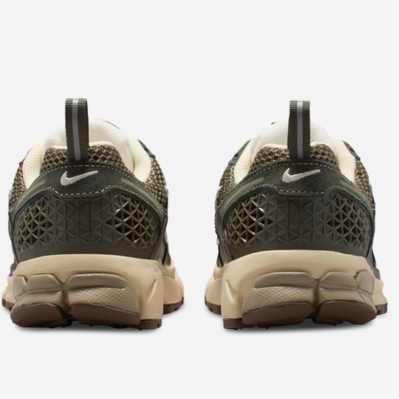 🫒 NIKE ZOOM VOMERO 5 MEDIUM OLIVE 🫒